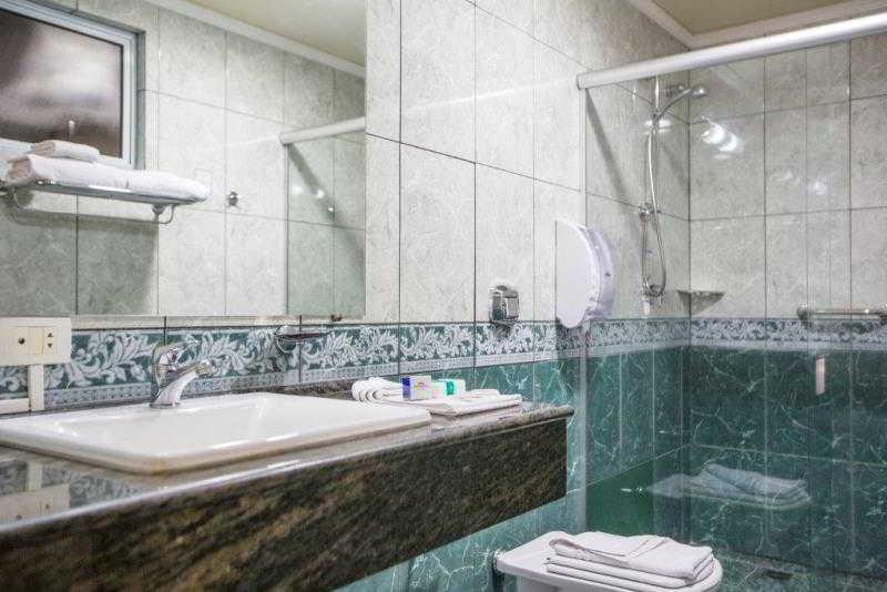Astron Suites Sao Jose Dos Pinhais By Nobile エクステリア 写真